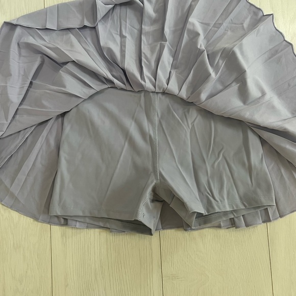 TNA Tennis Skirt lavender S - Picture 4 of 5